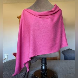 Rose colored Bordeaux Wrap by Noelle. Comes with instrction for multi styles
